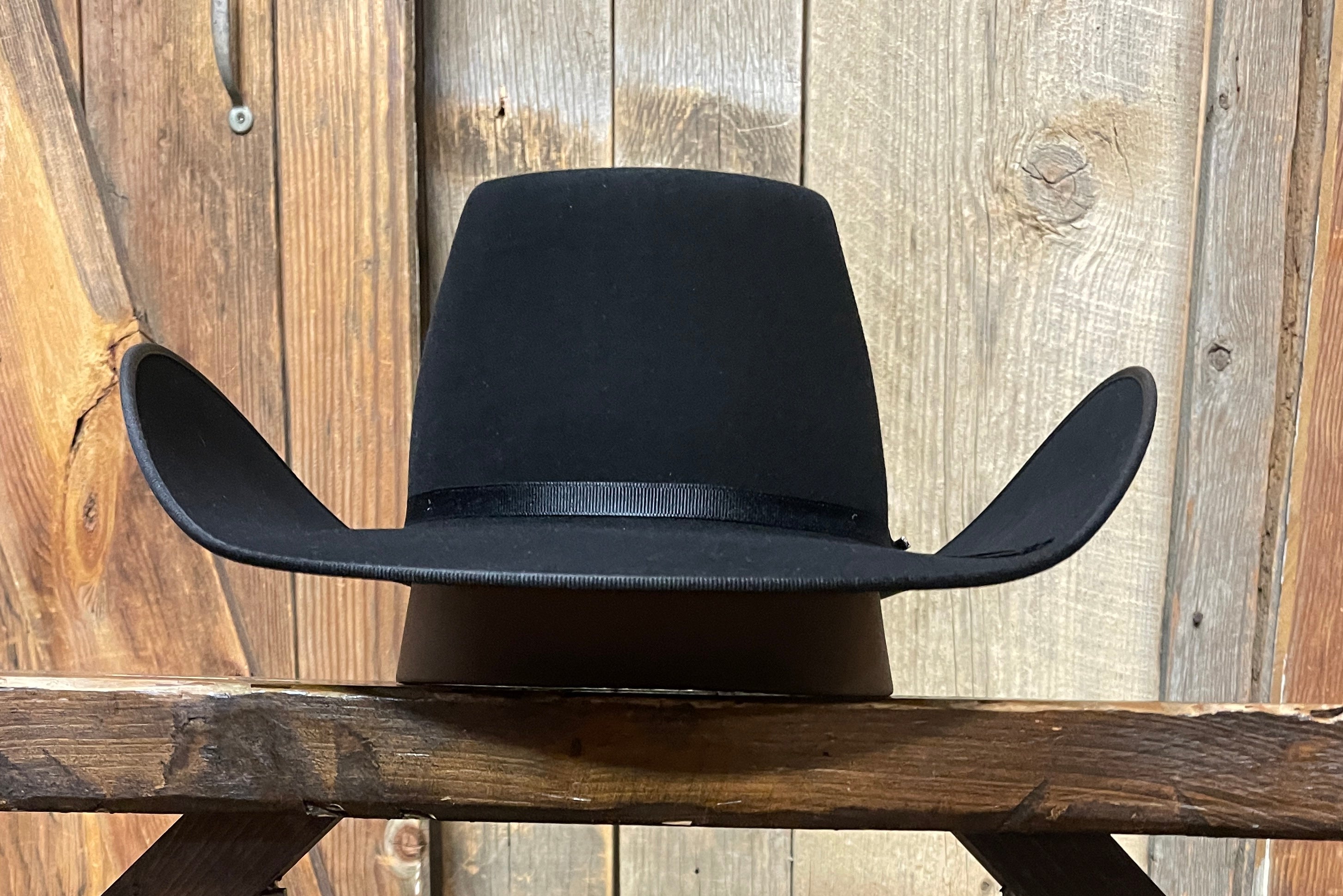 Brick crown felt sales cowboy hats